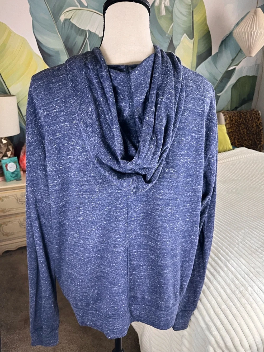 Women’s Nike Heathered Blue Full-Zip Hoodie with Cream Drawcords Size Large